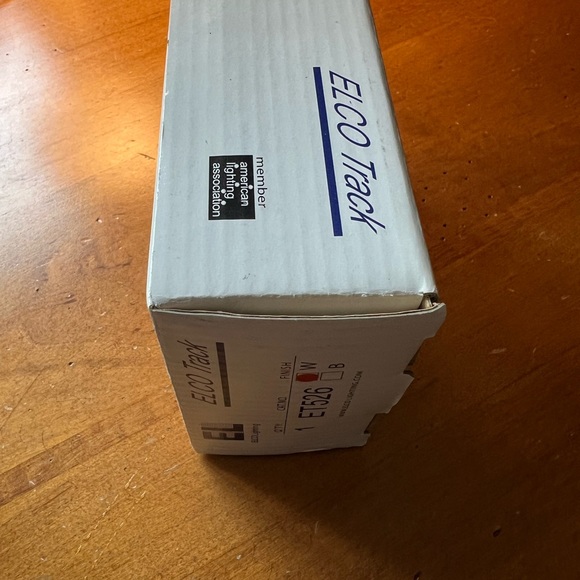 COPY - NIB Elco ET526 white track lighting - have total of 7 available in box - Picture 4 of 4